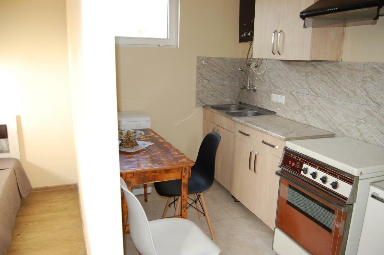 - Granada - Boutique Hotel - Tbilisi - Zewnętrze zdjęcie